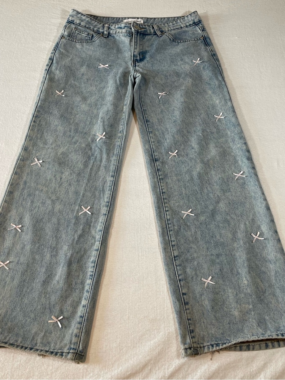Love Soho Wide-Leg Jeans with Pink Ribbon Bows Light Blue Wash Junior’s Size 7